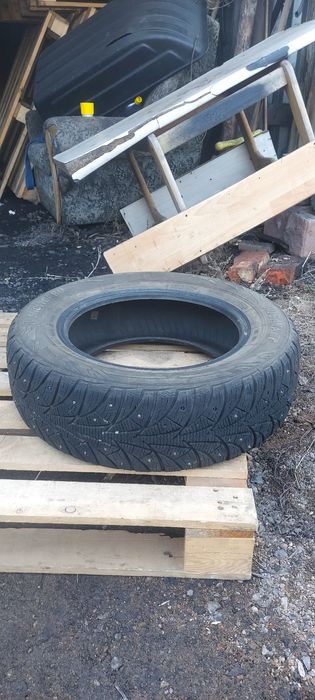 Продам шины 2 шт