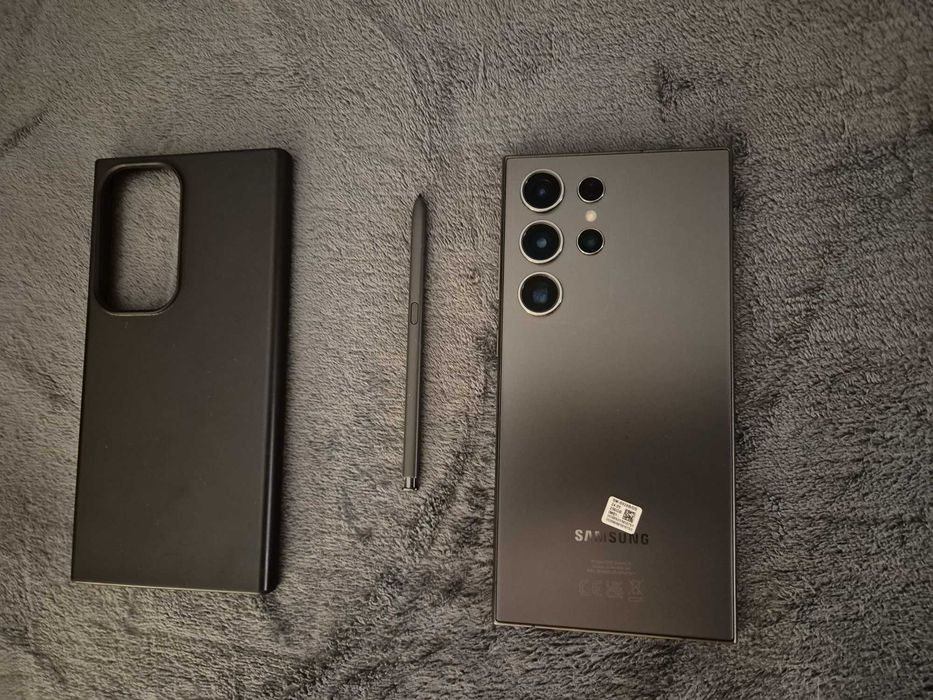 Vand telefon Samsung S24 Ultra Titanium Black