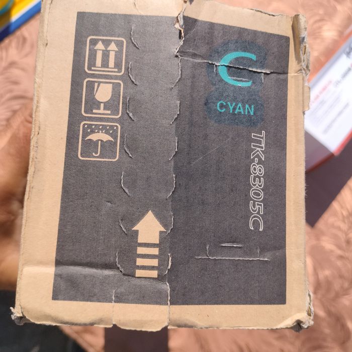 Cartuș imprimantă  TK 8305 C