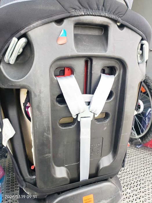 детско столче за кола.