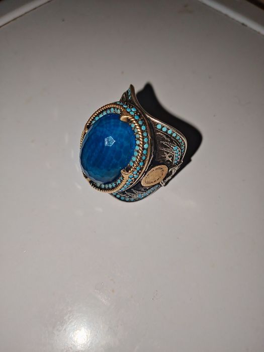 Ерлер жүзігі сатылады