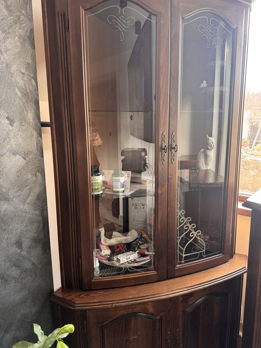 Комплект менели от масивно дърво