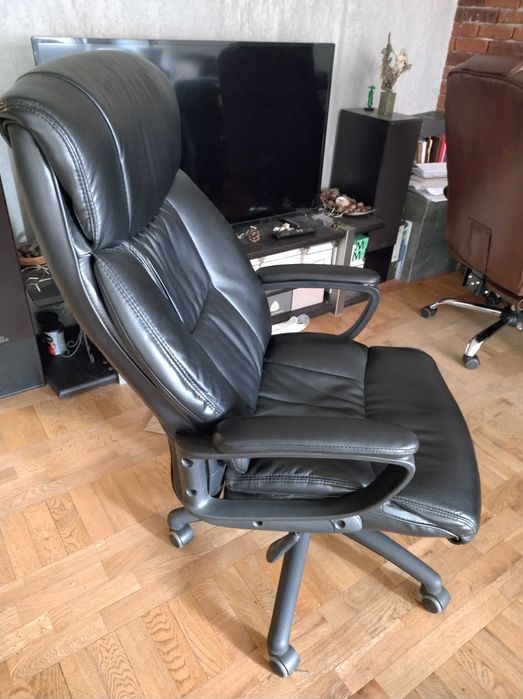 Директорски офис стол, като нов