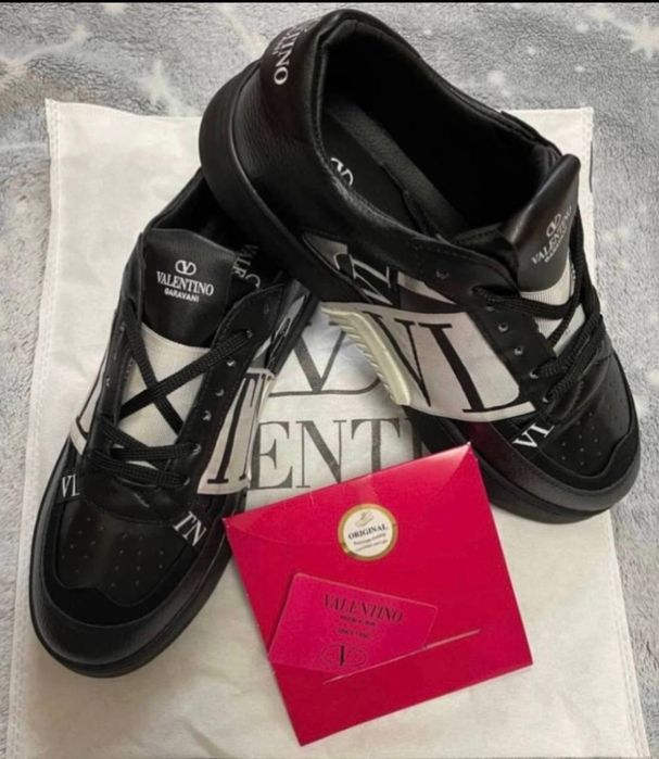 Adidași bărbați Valentino