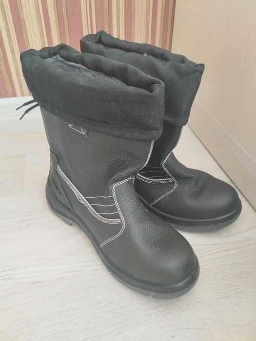 Зимняя спец обувь 44 размер