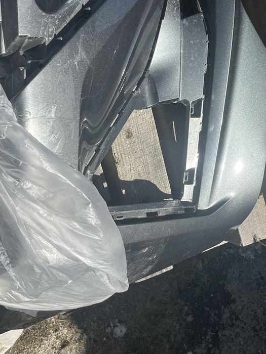 Продам бампер чанган кс55плюс