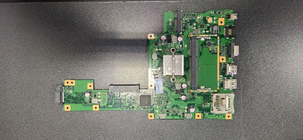 laptop asus x553m ,pentru piese