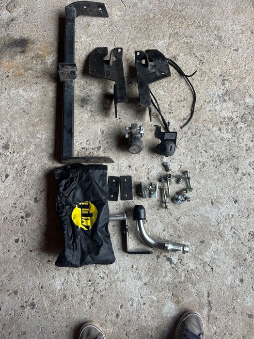 Теглич за Lancia Ypsilon (2003–2011, тип 843)