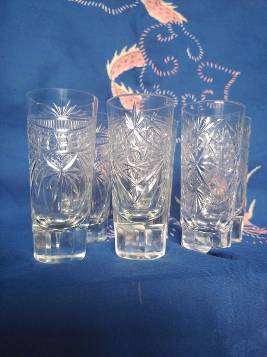 Хрустальный стакан