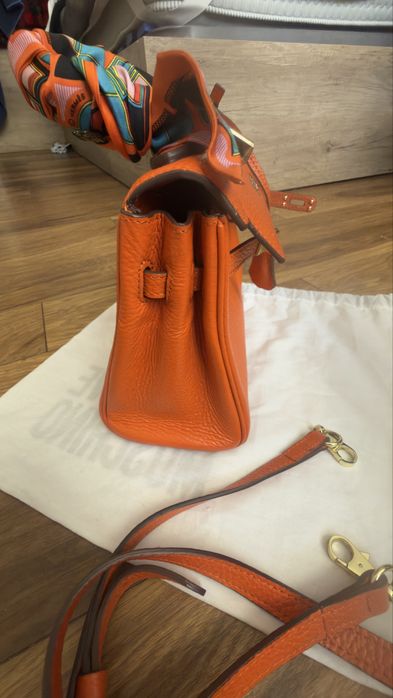 Даска чанта Hermes, и мини раница Gucci