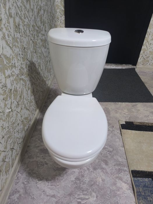 Унитаз, в хорошем состоянии