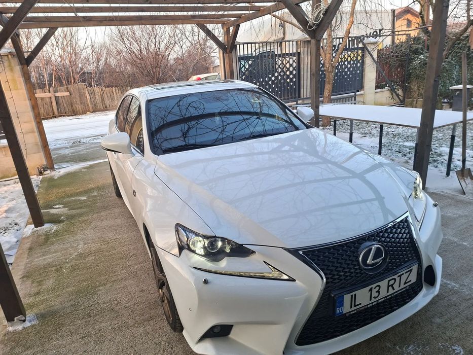 Lexus Seria IS Vand/schimb cu electrica. Lexus is300h Fsport din 2013 2.5 hybrid 242c