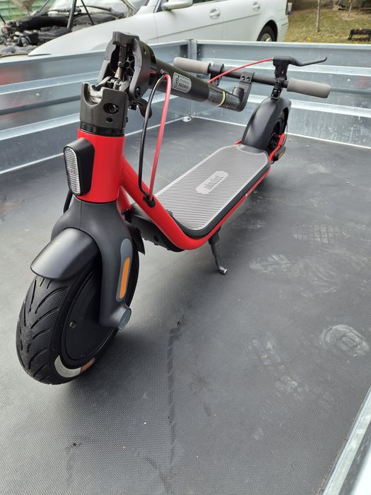 Vând trotineta electrica NINEboot