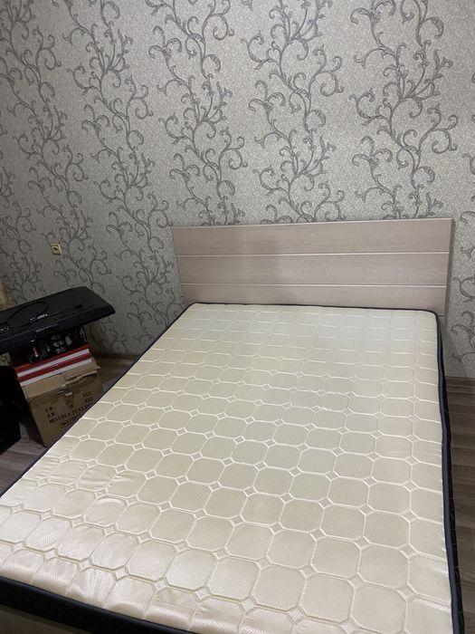 Срочно продам  кровать (1,6 полуторка)!