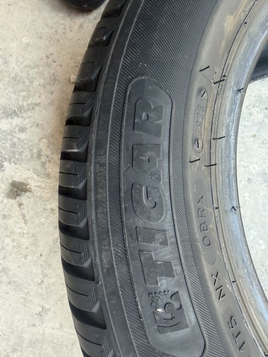 Продавам гуми 15”