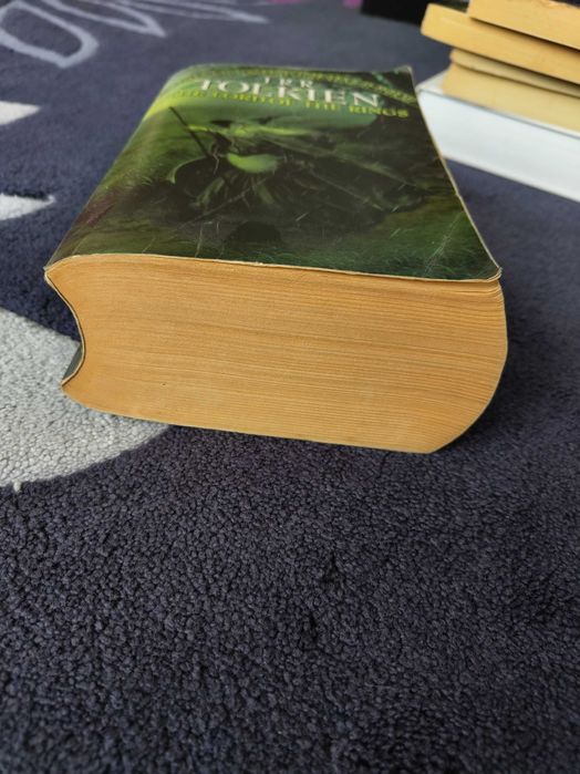 Книги от различни жанрове