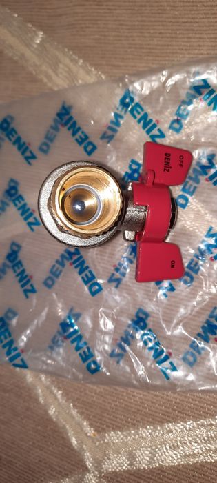 Кран шаровый латунный