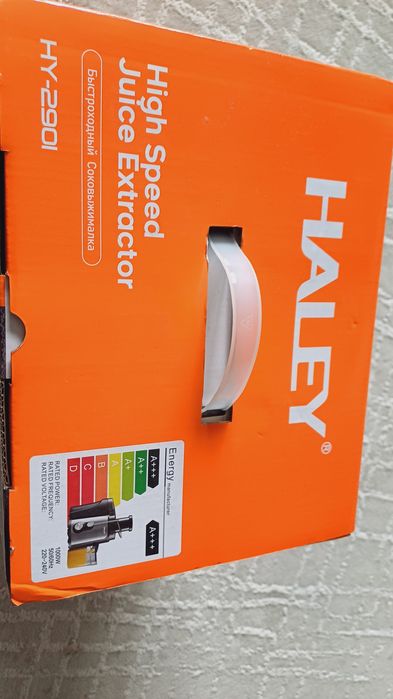 Соковыжималка новая