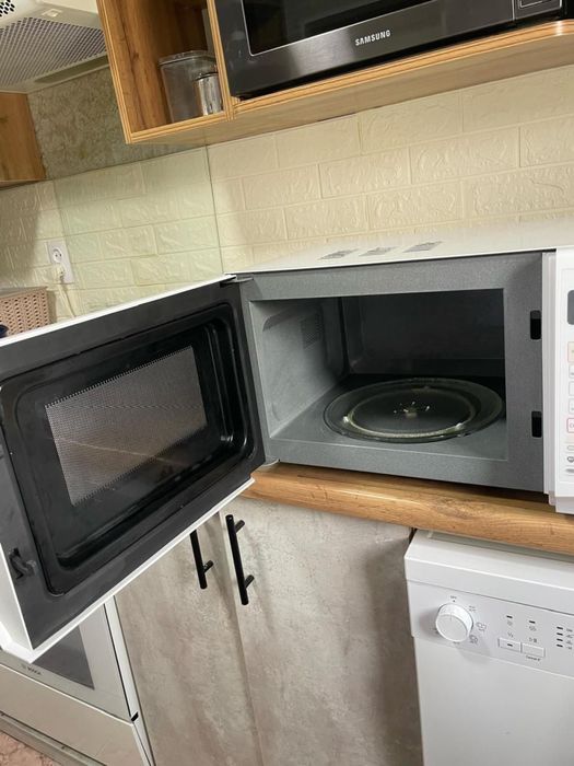 Продам микроволновку