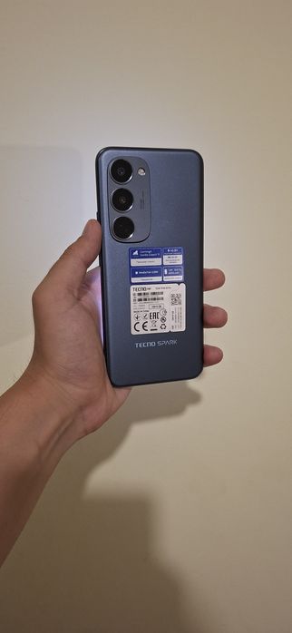 Продам телефон Tecno Spark 40 Pro Plus