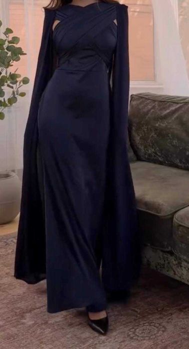 Элегантное вечернее платье