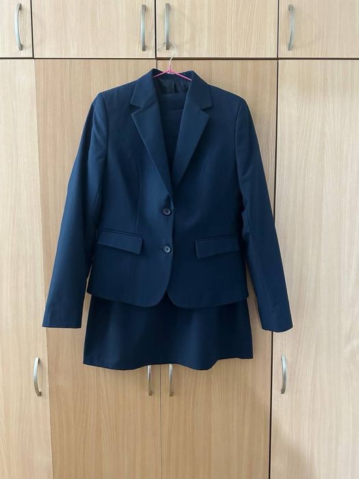 Костюм тройка