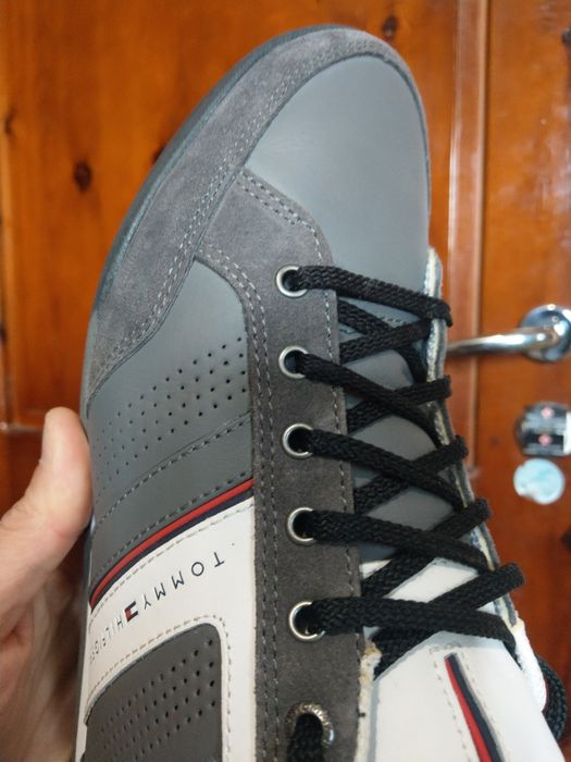 Tommy Hilfiger 43нм. 28,0см.