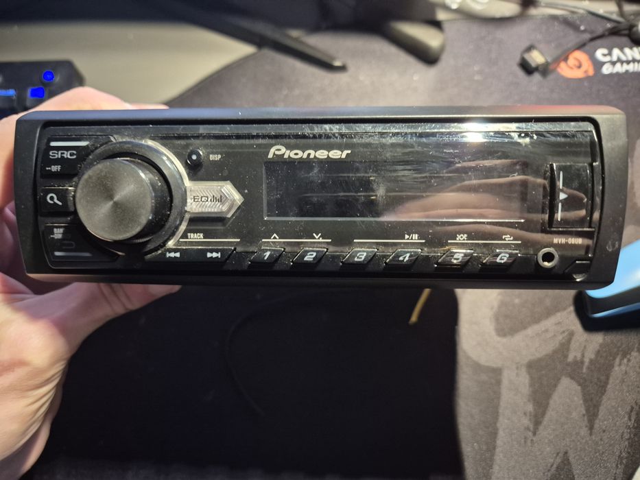 Pioneer MVH-08UB usb/aux