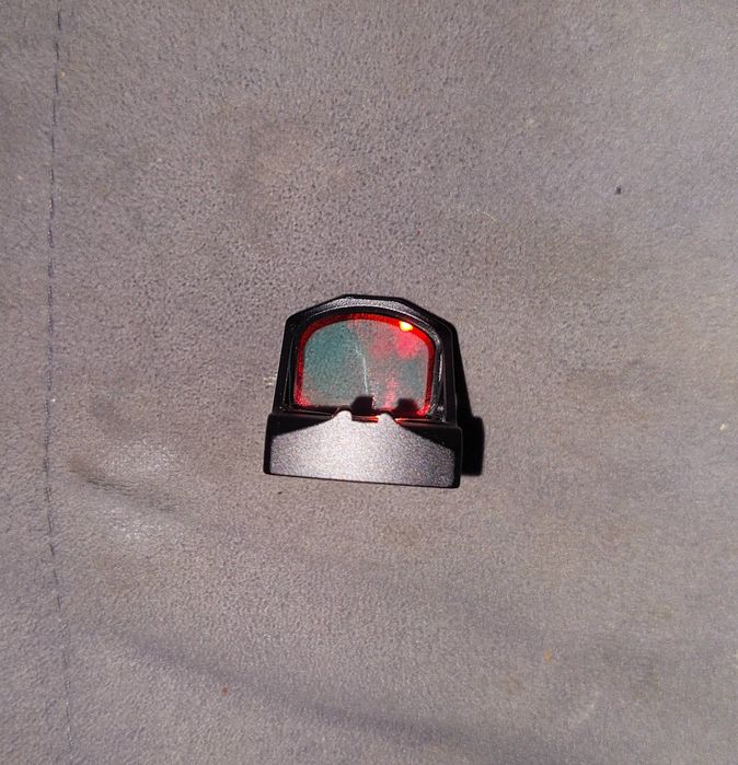 Бързомер VictOptics SRD 1x20x25  с червена точка EDC