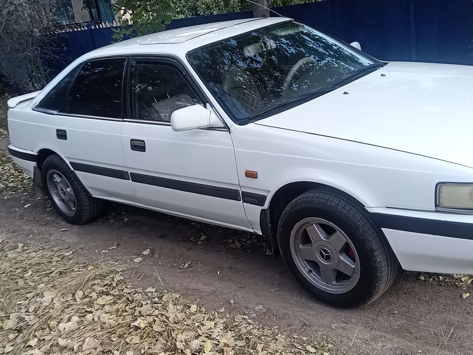 Продам машину Мазда 626
