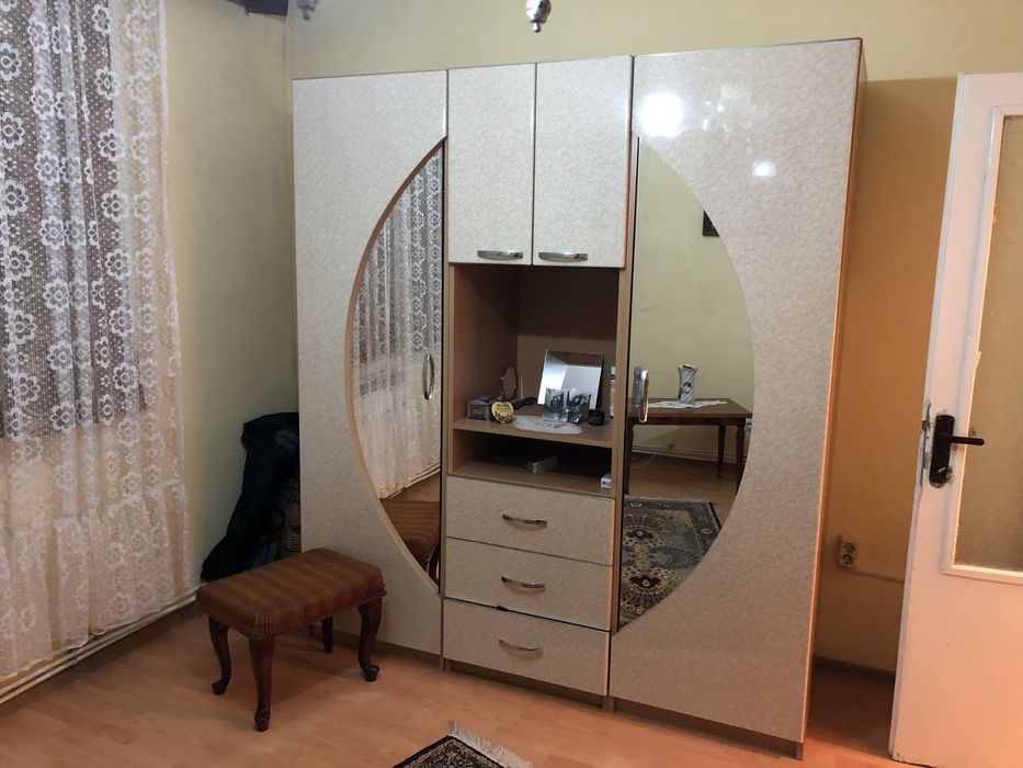 Vand/inchiriez apartament cu 2 camere in centrul orasului Vulcan