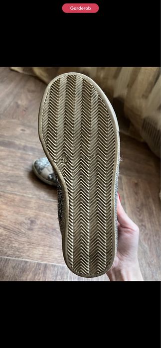 Продам утепленные кеды под golden goose