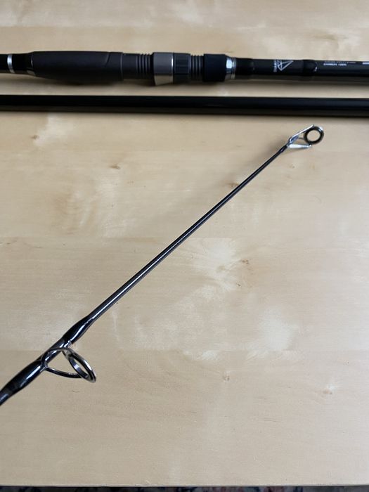 Въдица и макара за шаранджийски риболов