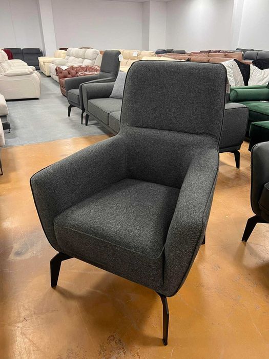 Тъмно сив комплект от плат тройка с два фотьойла с функция сън