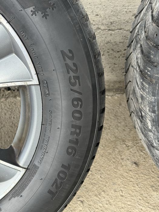 Продам диски с шинами R16