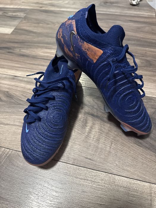 Vand ghete de fotbal Nike   Phantom