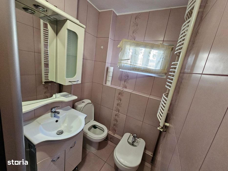 Apartament 3 camere Centru Civic !