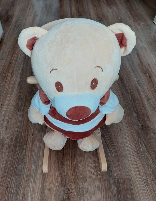 Люлеещо се мече ФРЕДО