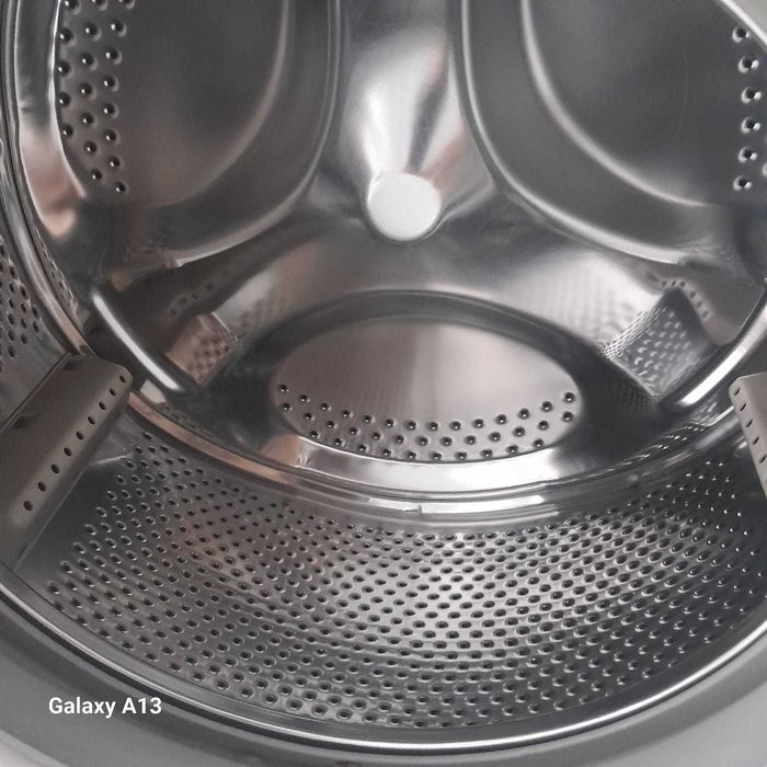 Продам стиральную машину INDESIT