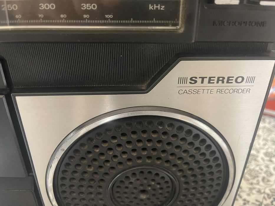 Vind radiocasetofon sanyo