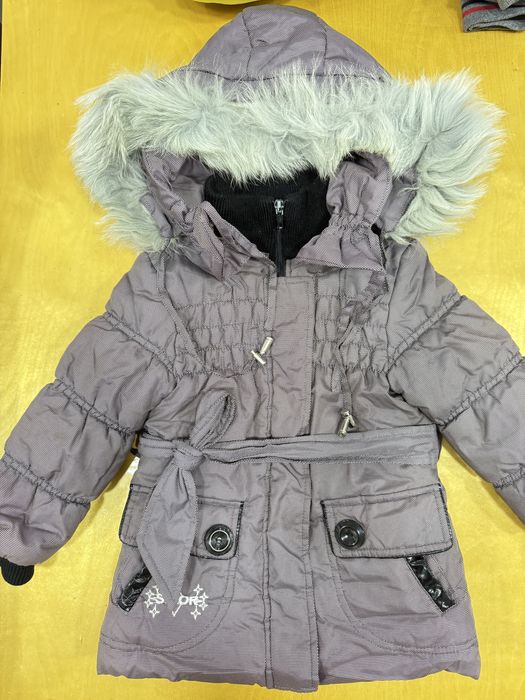 Курточки на девочку 4-5 лет