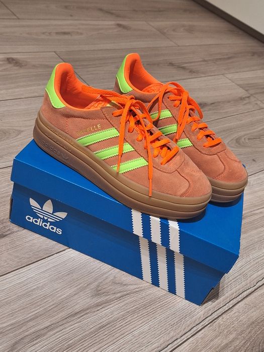Vând Adidas Gazelle cu platforma