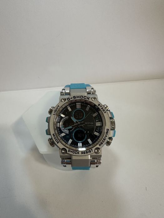Часовник G Shock