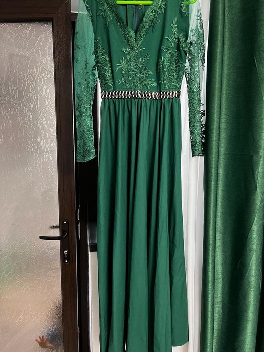 Vând rochie elegantă!