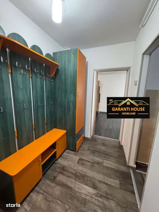 Bd. Traian, apartament cu 3 camere, etaj 3, partial mobilat, 91 000€
