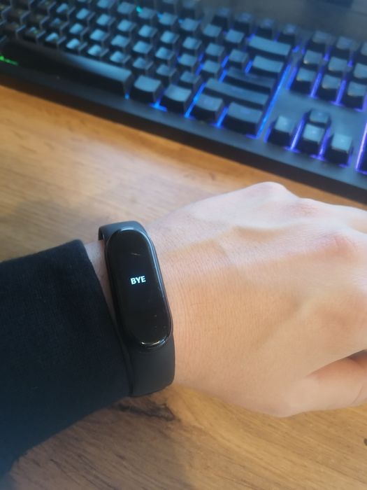 Смарт Часовник гривна M5. Цвят на верижката черен/розов/червен/син