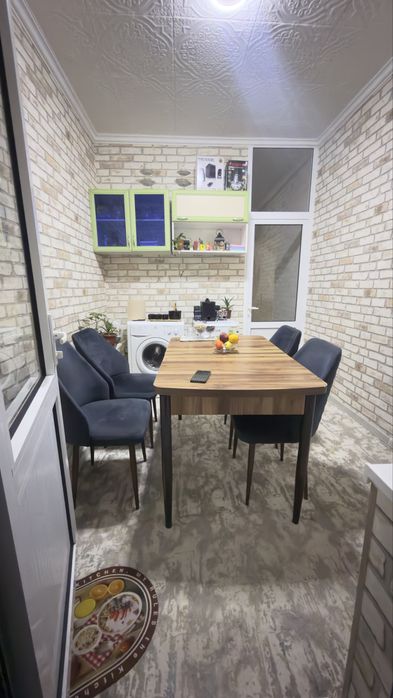 4 хоналик + лоджа 10мкр навоий кўчаси