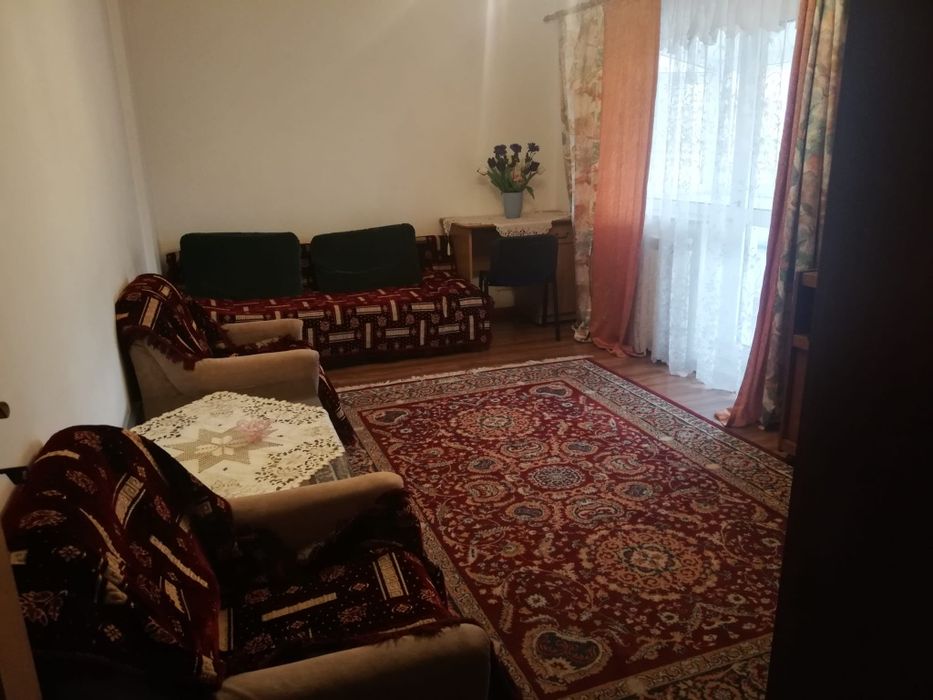 Ap 2 camere de inchiriat - intrare Obcini
