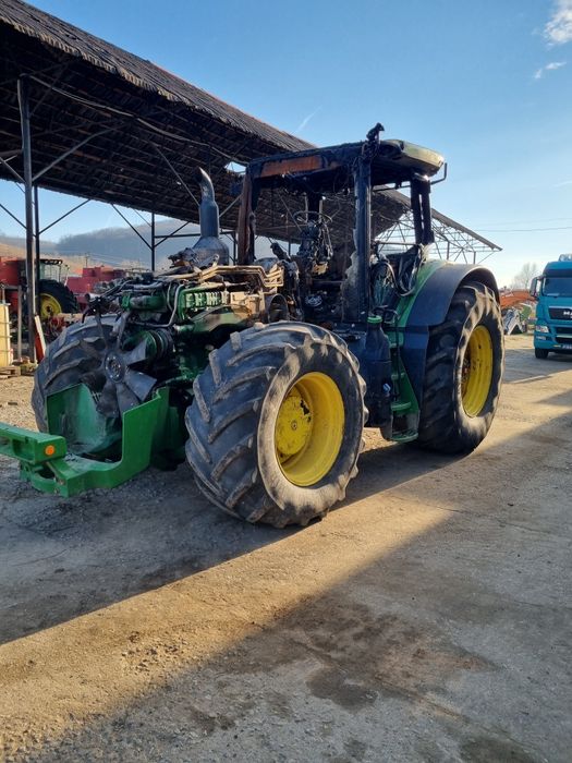 Dezmembram tractor John Deere seria 8000
