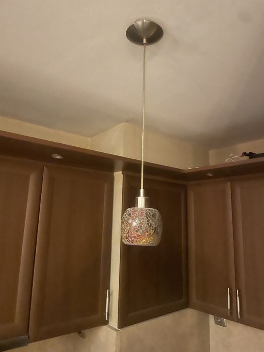 Продавам коплект полилеи, абажури